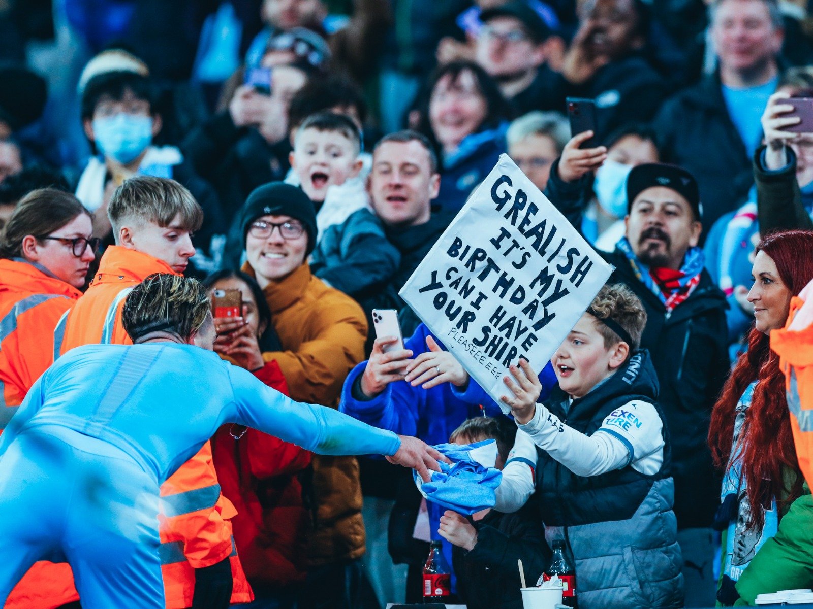 他与农民探 他与农民探