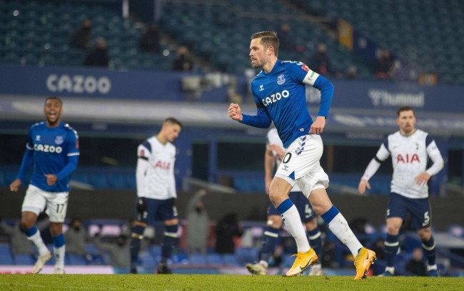 为实现争夺 为实现争夺